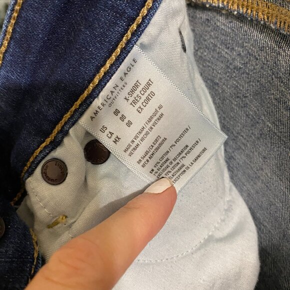 American Eagle Super Hi-Rise Flare Jean - Picture 6 of 8